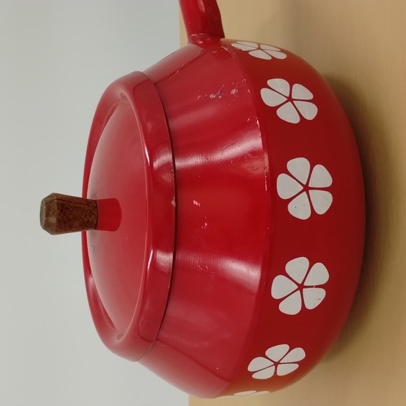 Imperial Japan enamel red floral pot white flowers with long wood handle vintage - Picture 2 of 9